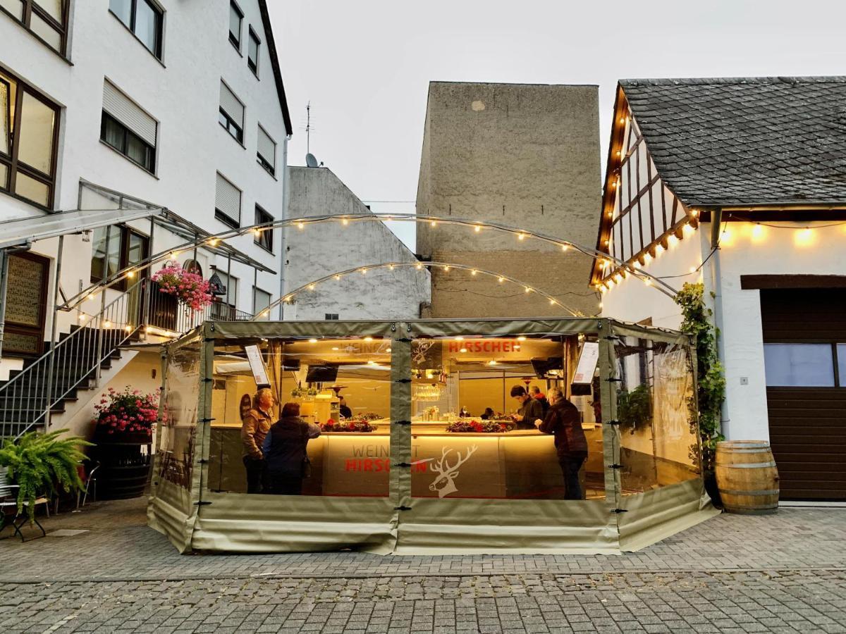 Weinhaus Hirschen Hotel Bruttig-Fankel Bagian luar foto